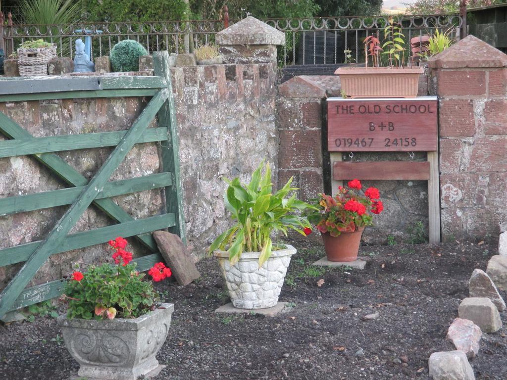 The Old School And Betty'S B&B Whitehaven Extérieur photo
