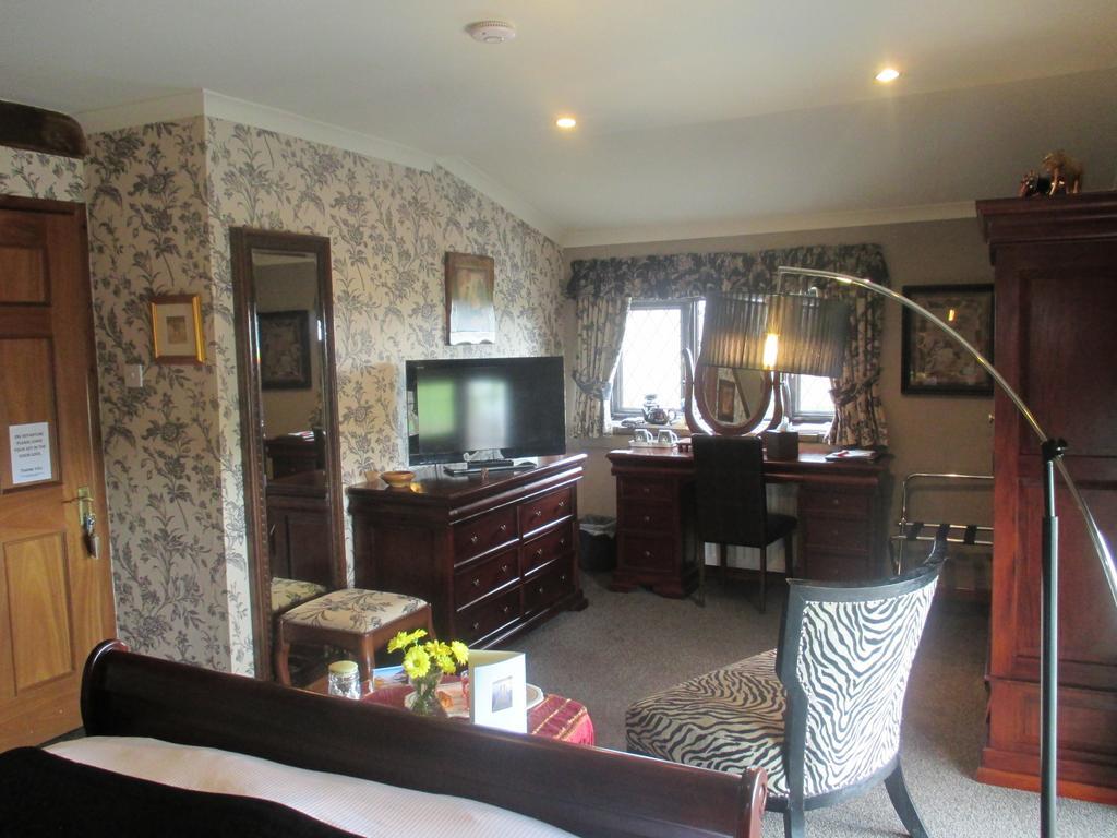 The Old School And Betty'S B&B Whitehaven Chambre photo